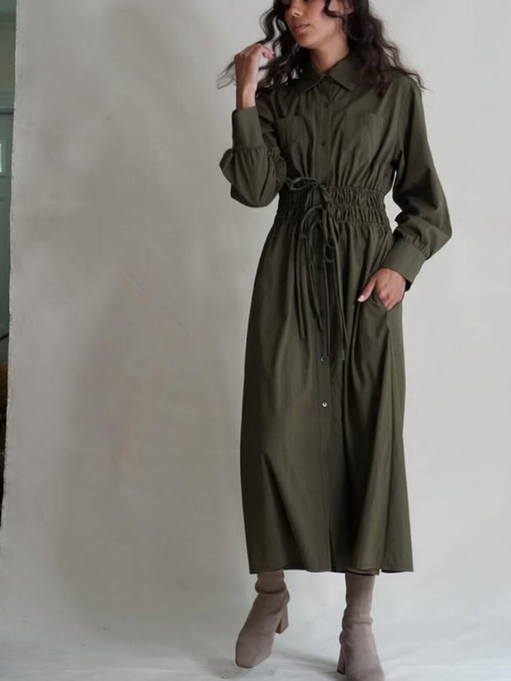 Proche Tied-up Shirtdress in Olive Green
